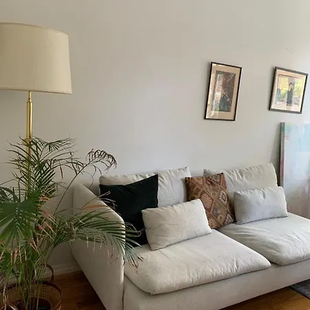Lolula Homy Apartment